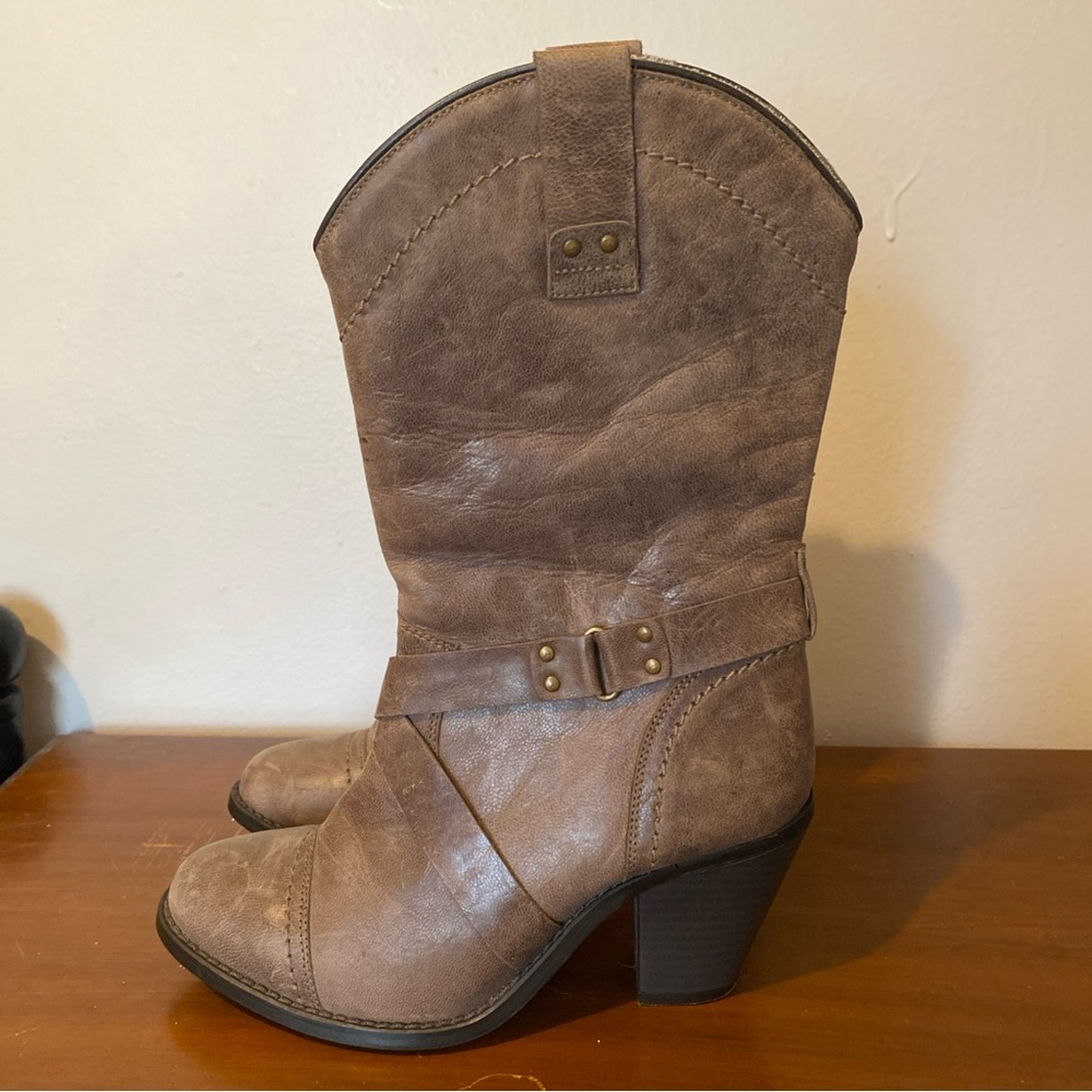 Dingo Tan Heeled Boots for Women